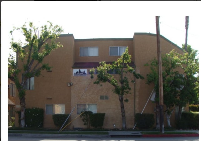 Fotografía del edificio - 5708 Tujunga Ave