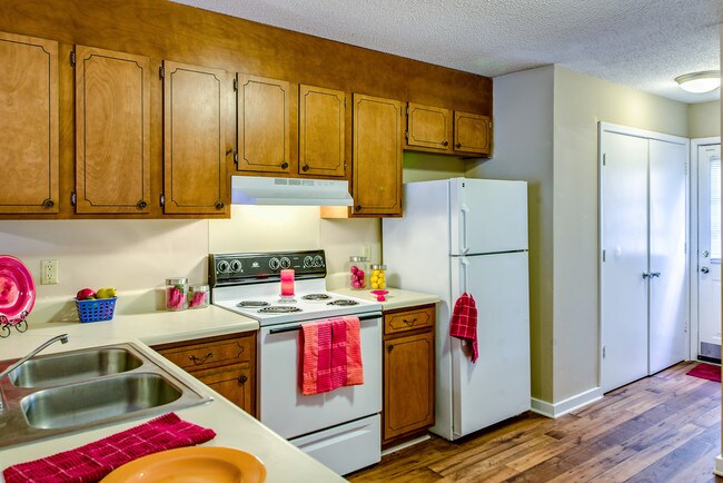 Photo - Davidson Apartment Homes