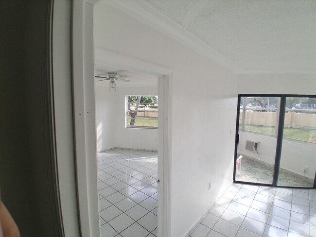 Photo - 1605 NE Miami Gardens Dr Unit 105