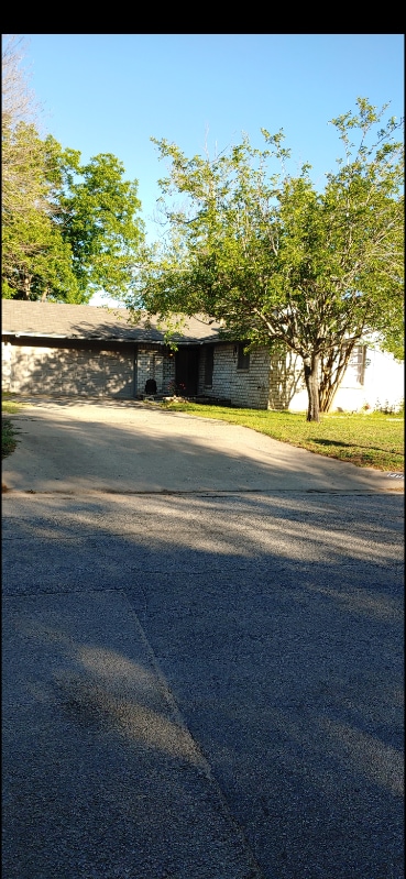 Building Photo - 1405 Ocotilla Dr Rental