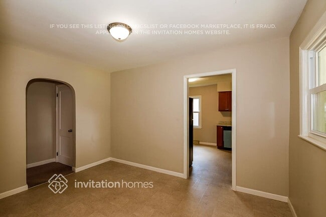 Photo - 3940 3rd St NE