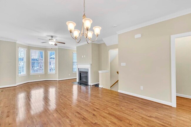 Photo - 112 Peyton Randolph Dr