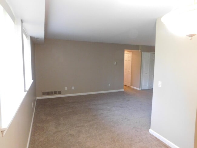 Photo - 30042 W 12 Mile Rd Unit 52