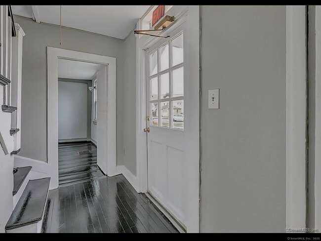 Photo - 27 Nichols Ave