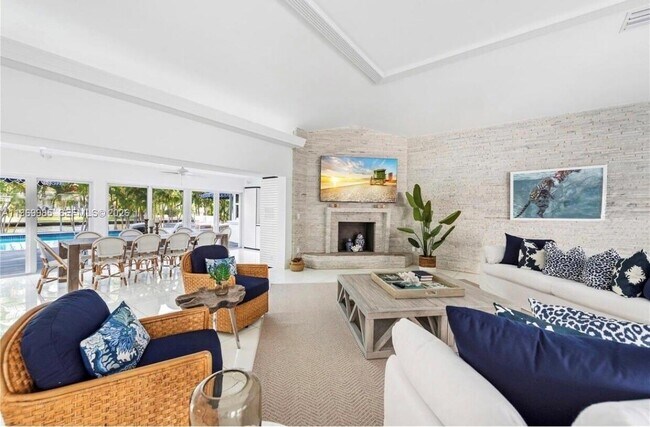 Photo - 1025 Belle Meade Island Dr