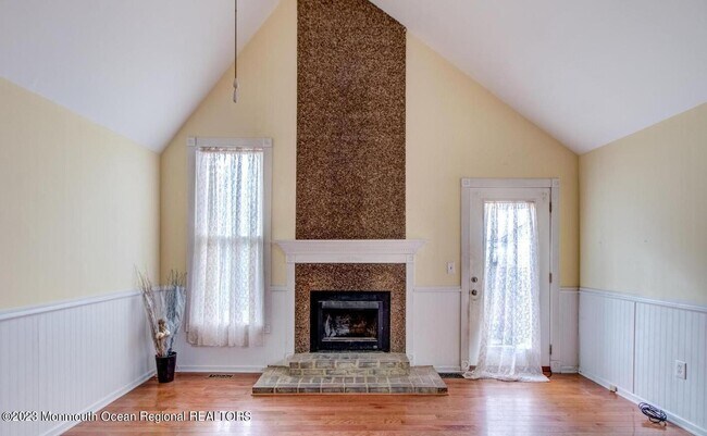 Photo - 10 Wilbur Dr