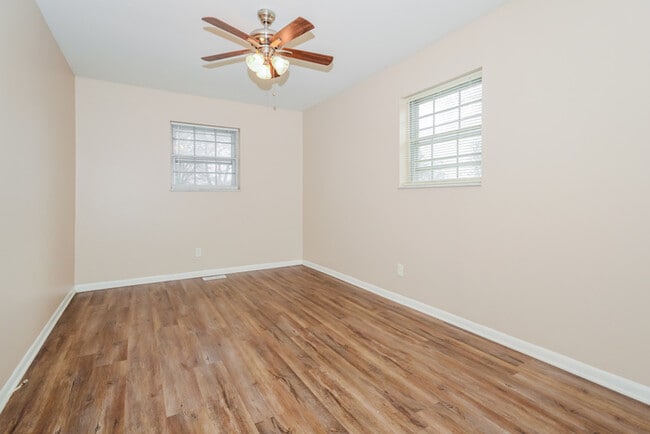 Photo - 10311 Baribeau Ln