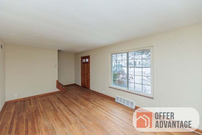 Photo - 20951 Morris Ave