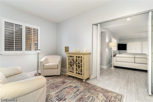 Building Photo - 64 4th St Unit C103