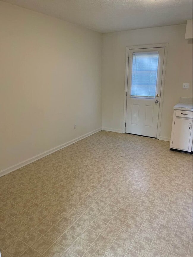 Photo - 228.5 S Porter Dr