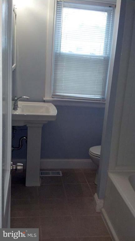 Photo - 127 Edison Rd