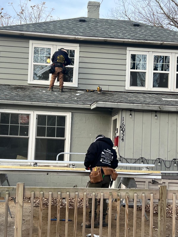 Photo - 16054 Cottage Grove Ave