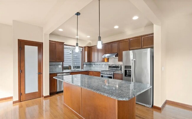 Photo - 4716 167th St SW