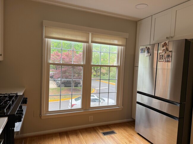 Photo - 10115 Galsworthy Pl