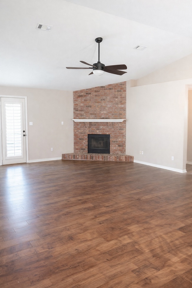 Photo - 3 Bedroom 2 Bath Home In Navarre