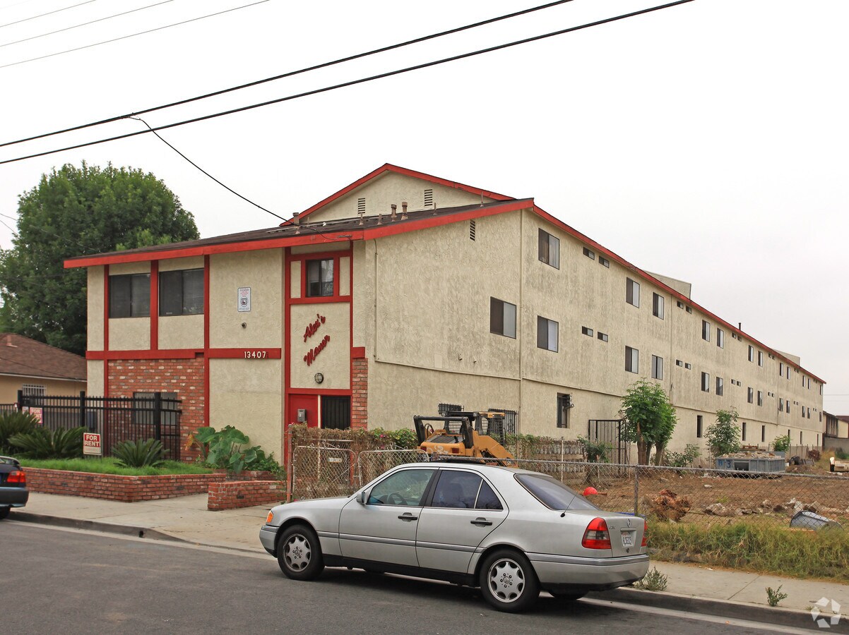 Alex's Manor - Alex's Manor