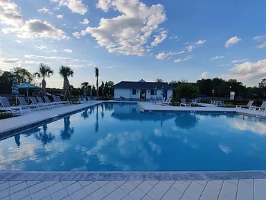 Photo - 1591 Cassius St