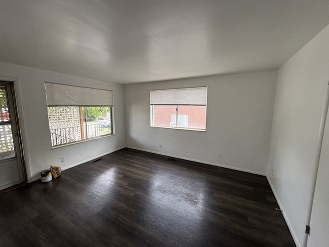 Photo - 2630 S Windsor Cir Unit Apt 3