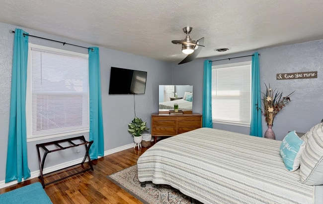 Photo - 6416 Range Overlook Hts