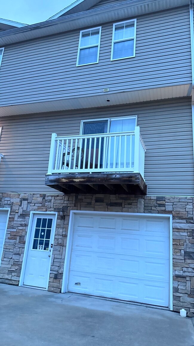 Photo - 11 Tall Grass Ln