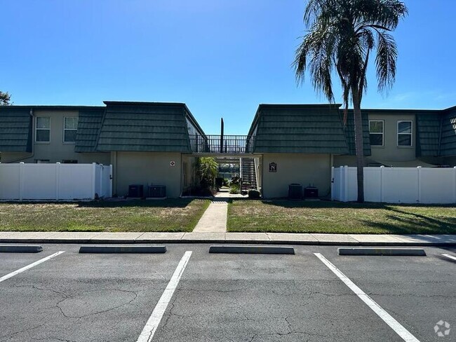 Building Photo - 1799 N Highland Ave Rental