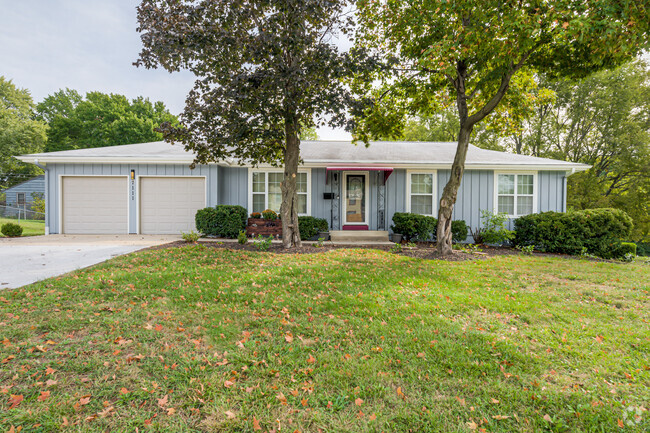 Building Photo - 7111 Nieman Rd Rental