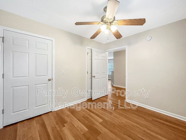 Photo - 112 Stewart Pl