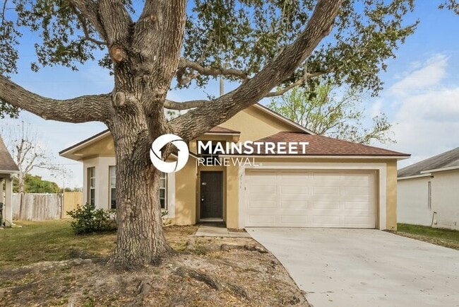 Building Photo - 3 Bedroom Pet-Friendly Home in St. Cloud, FL with Main Street Renewal