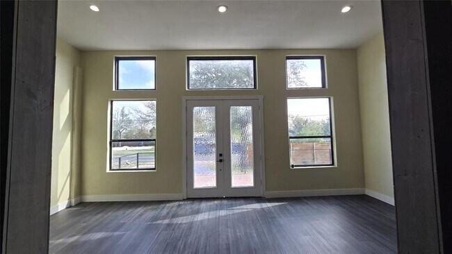 Photo - 17621 Stacey Ln