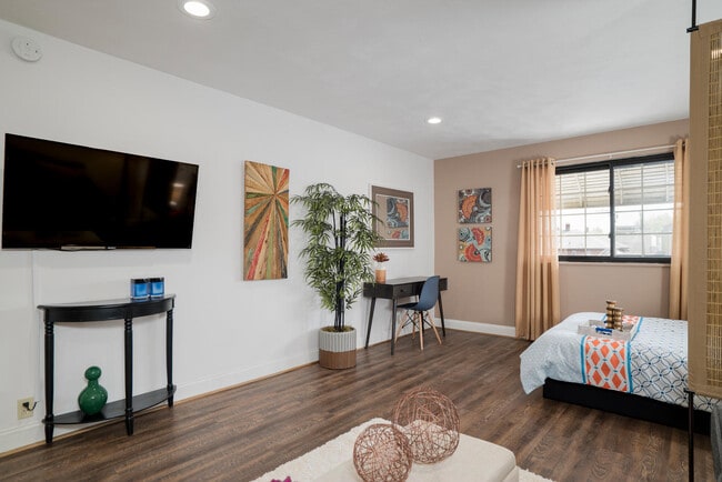 Photo - Kendev Studios