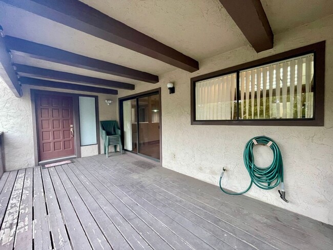 Photo - 3 bedroom 2 1/2 bath Townhome with Office ...