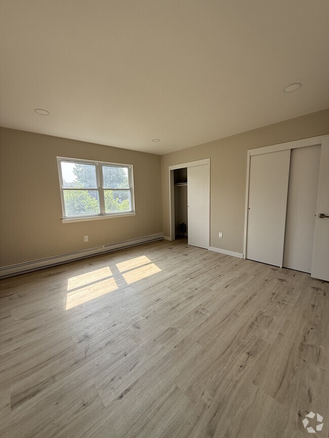 Building Photo - 61 Stonehurst Blvd Unit D Rental