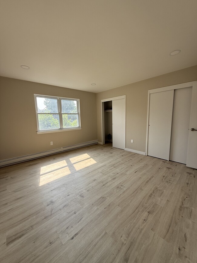 Building Photo - 61 Stonehurst Blvd Unit D Rental