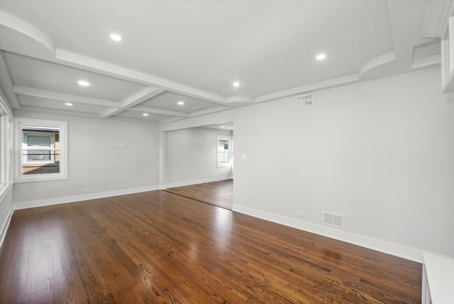 Photo - 5809 Huron St