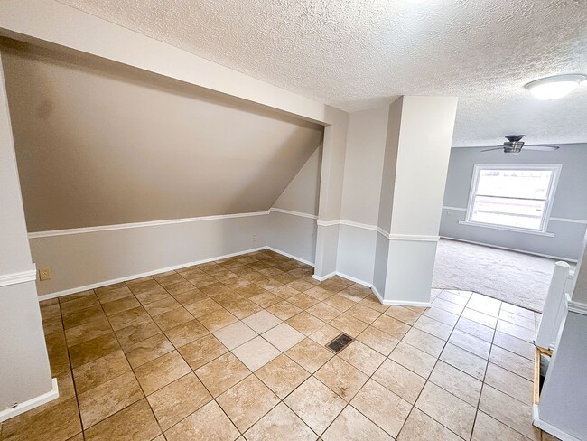 Photo - 1530-1532 N Sherman Dr Unit 1530 Sherman