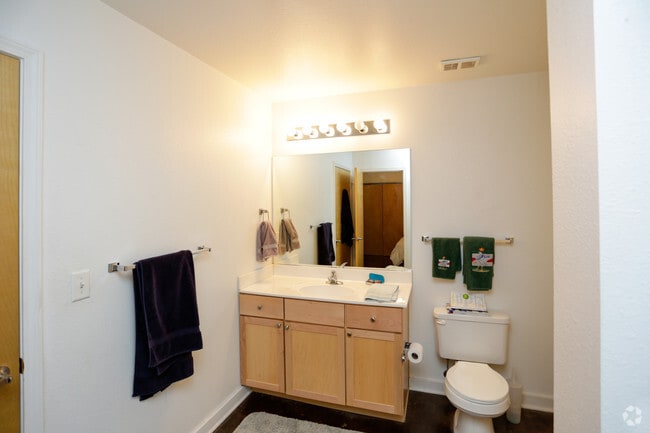 2BR, 2BA - Old Town_1620 SF - Old Town Lofts