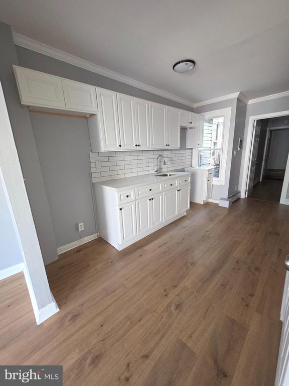 Building Photo - 626 Eisenbrown St