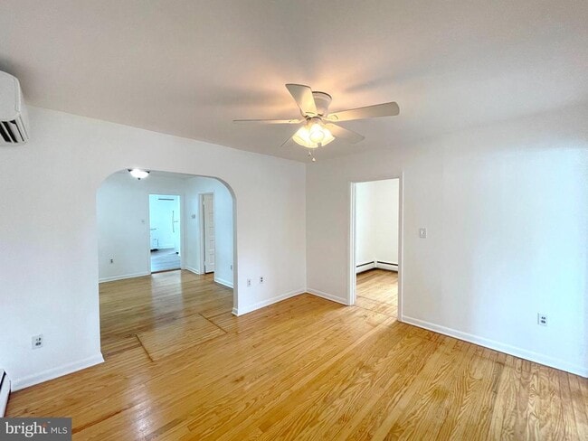 Photo - 590 Hallowing Point Rd