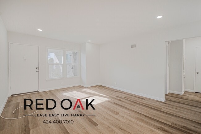 Building Photo - 3903 W 27th St