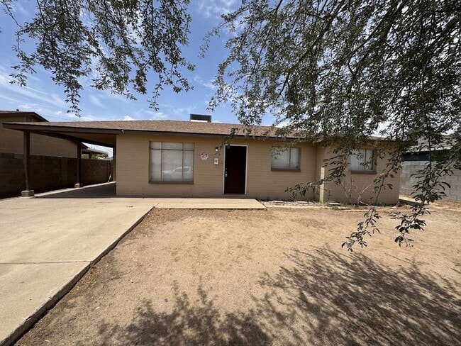 Photo - 4738 N 47th Ave