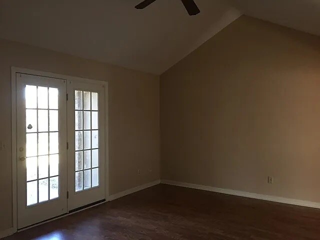 Photo - 1646 Latham Ct