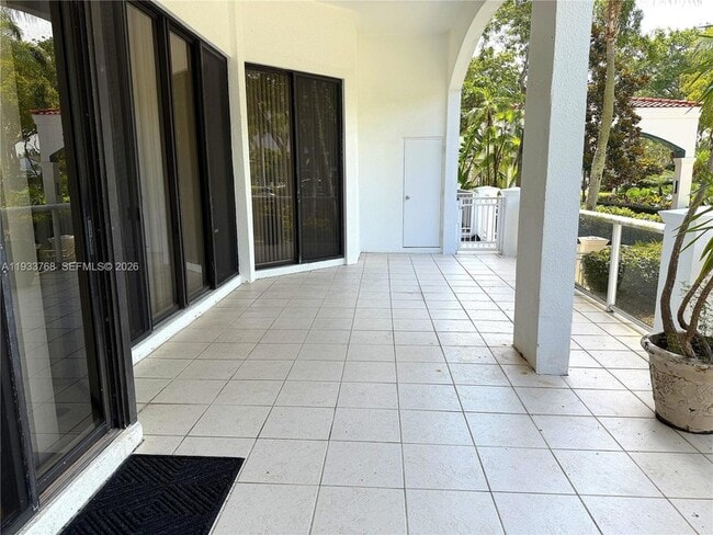 Photo - 3640 Yacht Club Dr Unit 104
