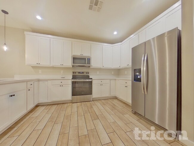 Photo - 109 E Mountain View Dr