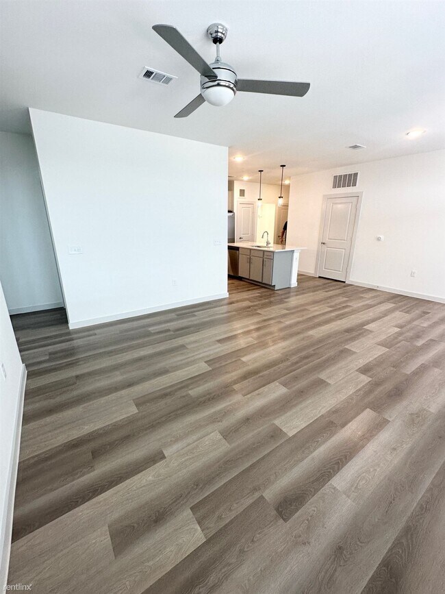 Photo - 2 br, 2 bath Condo - 4150 Gazebo St No Car...