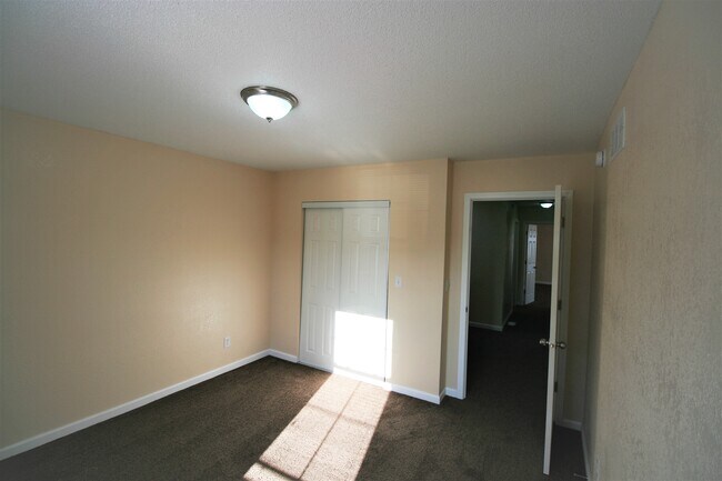 Photo - 920 Devils Glen Rd Townhome