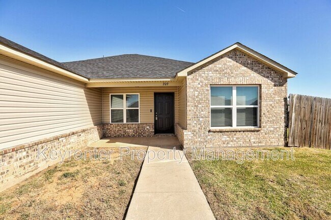 Photo - 209 SE 4th St