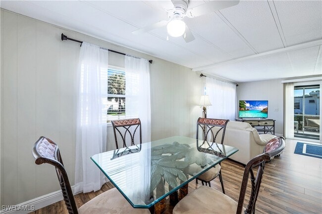 Building Photo - 21 Lemans Dr