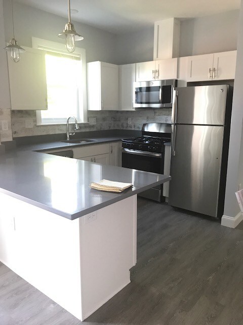 Photo - 11 & 17 Beach Road Apartments!!