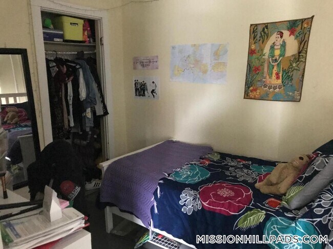 Photo - 832 Huntington Ave Unidad 3