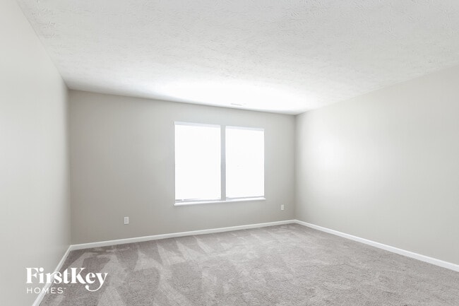 Photo - 1833 Breman Ln